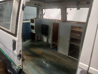 Volkswagen Transporter Transporter/Caravelle T4 Bus 2.5i (AVT) [85kW]  (08-1996/04-2003) picture 10