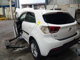 Kia Rio Rio IV (YB) Hatchback 1.0i T-GDi 100 12V (G3LC) [74kW]  (01-2017/09-20=
20) picture 4