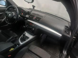 BMW 1-serie 1 serie (E81) Hatchback 3-drs 116i 1.6 16V (N43-B16A) [90kW]  (03-2007=
/12-2011) picture 8