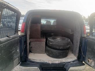 GMC  Chevrolet Express picture 12