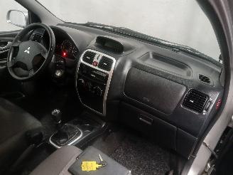 Mitsubishi Space-star Space Star (DG) MPV 1.6 16V (4G18) [72kW]  (01-2001/12-2004) picture 8