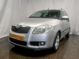 Schadeauto Skoda Roomster Roomster (5J) MPV 1.4 16V (BXW) [63kW]  (09-2006/05-2015) 2007/9