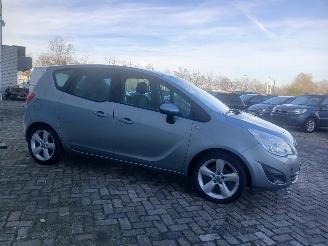 Opel Meriva Meriva MPV 1.4 16V Ecotec (A14XER(Euro 5)) [74kW]  (06-2010/03-2017) picture 6