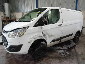 Vrakbiler bedrijf Ford Transit Transit Custom Van 2.2 TDCi 16V (DRFG) [74kW]  (04-2012/06-2016) 2015/1