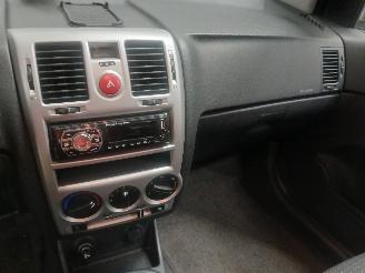 Hyundai Getz Getz Hatchback 1.4i 16V (G4EEG) [71kW]  (08-2005/12-2010) picture 16