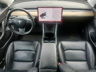 Tesla Model 3 Model 3 Sedan Long Range AWD 75 kWh (3D5) [258kW]  (06-2018/...) picture 10