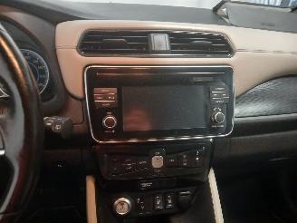 Nissan Leaf Leaf (ZE1) Hatchback 39/40kWh (EM57) [110kW]  (08-2017/...) picture 17