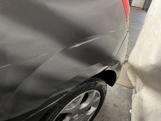 Renault Twingo Twingo II (CN) Hatchback 3-drs 1.2 16V (D4F-764(D4F-E7)) [55kW]  (03-2=
007/09-2014) picture 25