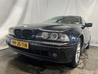 škoda osobní automobily BMW 5-serie 5 serie (E39) Sedan 520i 24V (M54-B22(226S1)) [125kW]  (09-2000/06-200=
3) 2002/8