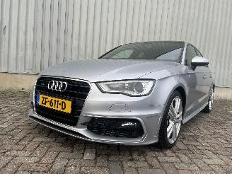 skadebil auto Audi A3 A3 Sportback (8VA/8VF) Hatchback 5-drs 2.0 TDI 16V Quattro (CUNA) [135=
kW]  (05-2013/07-2018) 2015/4