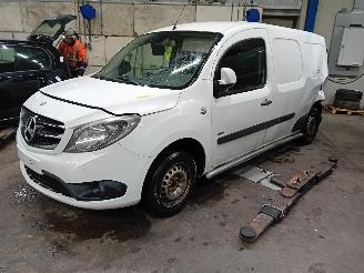 Coche accidentado Mercedes Citan Citan (415.6) Van 1.5 109 CDI (OM607.951(K9K)) [66kW]  (11-2012/08-202=
1) 2013/9