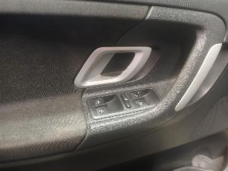 Skoda Roomster Roomster (5J) MPV 1.2 12V HTP (BZG) [51kW]  (01-2007/05-2015) picture 12