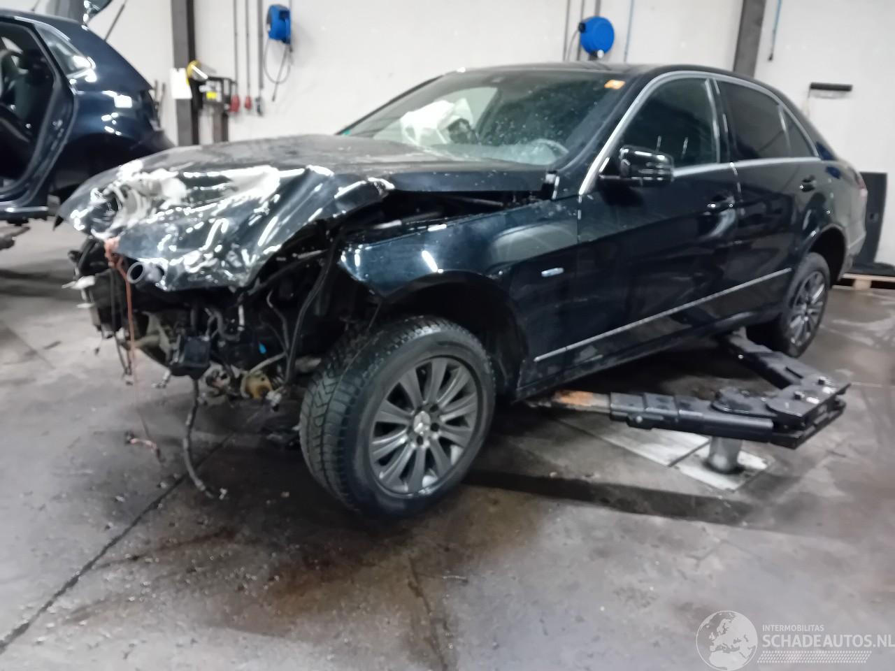 Mercedes E-klasse E (W212) Sedan E-350 CGI V6 24V BlueEfficiency (M272.983(Euro 5)) [215=
kW]  (01-2009/08-2011)