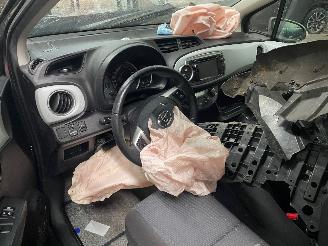 Toyota Yaris Yaris III (P13) Hatchback 1.5 16V Hybrid (1NZ-FXE) [74kW]  (03-2012/09=
-2020) picture 5