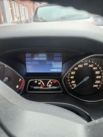 Ford Focus Focus 3 Wagon Combi 1.0 Ti-VCT EcoBoost 12V 100 (M2DA(Euro 5)) [74kW] =
 (02-2012/05-2018) picture 2