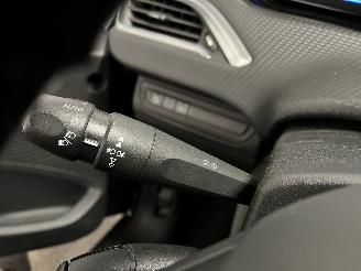 Peugeot 2008 2008 (CU) MPV 1.2 12V e-THP PureTech 110 (EB2DT(HNZ)) [81kW]  (01-2015=
/12-2019) picture 18