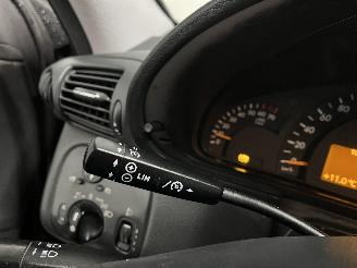 Mercedes C-klasse C (W203) Sedan 2.0 C-200K 16V (M111.955) [120kW]  (05-2000/06-2002) picture 19