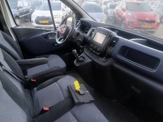 Opel Vivaro Vivaro Van 1.6 CDTI 95 Euro 6 (R9M-413(R9M-H4)) [70kW]  (03-2016/12-20=
19) picture 8