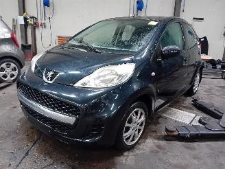 Vrakbiler auto Peugeot 107 107 Hatchback 1.0 12V (384F(1KR)) [50kW]  (06-2005/05-2014) 2011/6