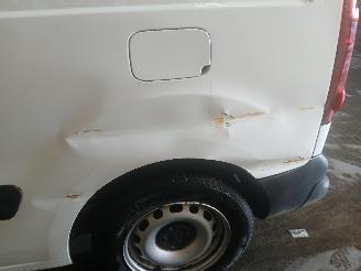 Peugeot Partner Partner (GC/GF/GG/GJ/GK) Van 1.6 HDI, BlueHDI 75 (DV6FE(BHW)) [55kW]  =
(07-2011/12-2018) picture 16