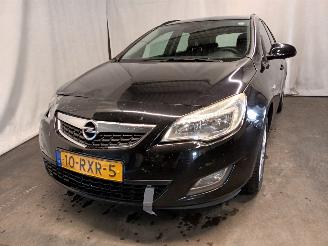 škoda osobní automobily Opel Astra Astra J Sports Tourer (PD8/PE8/PF8) Combi 1.4 16V ecoFLEX (A14XER(Euro=
 5)) [74kW]  (10-2010/10-2015) 2011/8