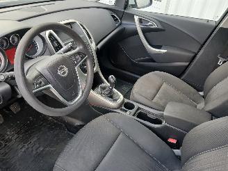 Opel Astra Astra J Sports Tourer (PD8/PE8/PF8) Combi 1.7 CDTi 16V (A17DTR(Euro 5)=
) [81kW]  (10-2010/10-2015) picture 12