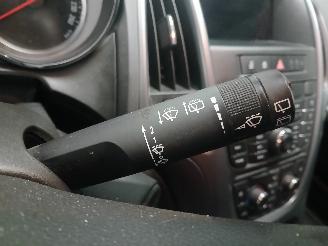 Opel Astra Astra J Sports Tourer (PD8/PE8/PF8) Combi 1.7 CDTi 16V (A17DTE(Euro 5)=
) [81kW]  (10-2010/10-2015) picture 15