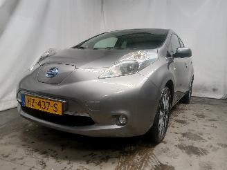 skadebil auto Nissan Leaf Leaf (ZE0) Hatchback Leaf (EM61) [80kW]  (11-2010/12-2017) 2016/1
