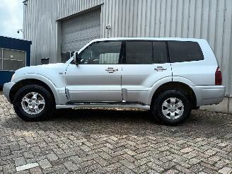 Mitsubishi Pajero Pajero Hardtop (V6/7) Terreinwagen 3.2 DI-D 16V (4M41) [118kW]  (04-20=
00/12-2006) picture 3