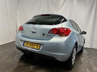 Opel Astra Astra J (PC6/PD6/PE6/PF6) Hatchback 5-drs 1.6 16V (A16XER(Euro 5)) [85=
kW]  (12-2009/10-2015) picture 5