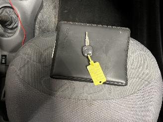 Toyota Yaris Yaris (P1) Hatchback 1.3 16V VVT-i (2SZFE) [63kW]  (08-1999/11-2005) picture 24