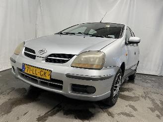 skadebil auto Nissan Almera Almera Tino (V10M) MPV 1.8 16V (QG18DE) [84kW]  (08-2000/02-2006) 2003/2