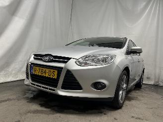 Schadeauto Ford Focus Focus 3 Hatchback 1.0 Ti-VCT EcoBoost 12V 100 (M2DA(Euro 5)) [74kW]  (=
02-2012/05-2018) 2014/3