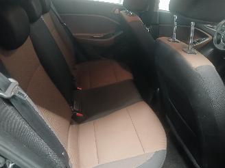 Hyundai I-20 i20 (GBB) Hatchback 1.0 T-GDI 100 12V (G3LC) [74kW]  (01-2016/08-2020)= picture 10