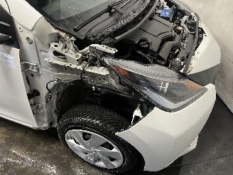 Toyota Aygo Aygo (B40) Hatchback 1.0 12V VVT-i (1KR-FE) [51kW]  (05-2014/06-2018) picture 9