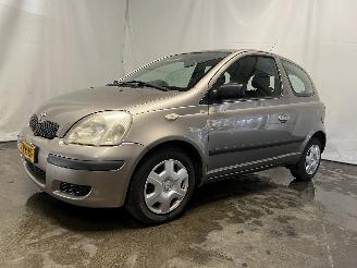 Toyota Yaris Yaris (P1) Hatchback 1.3 16V VVT-i (2SZFE) [64kW]  (04-2002/09-2005) picture 2