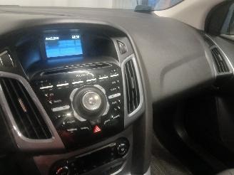 Ford Focus Focus 3 Hatchback 1.6 EcoBoost 16V (JQDB(Euro 5)) [110kW]  (07-2010/05=
-2018) picture 16