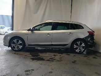 Renault Mégane Megane III Grandtour (KZ) Combi 5-drs 1.4 16V TCe 130 (H4J-700(H4J-A7)=
) [96kW]  (05-2009/02-2016) picture 4