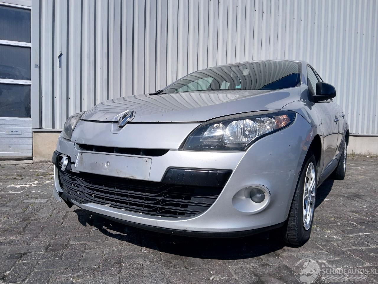 Renault Mégane Megane III Berline (BZ) 5-deurs 1.5 dCi 110 (K9K-636) [81kW]  (04-2011=
/...)