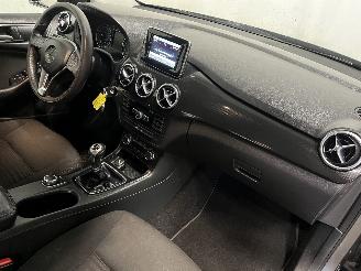 Mercedes B-klasse B (W246) Hatchback 1.6 B-180 BlueEFFICIENCY Turbo 16V (M270.910) [90kW=
]  (11-2011/12-2018) picture 11