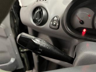 Hyundai Atos Atos Hatchback 1.1 12V (G4HD) [43kW]  (05-2003/05-2005) picture 13