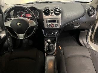 Alfa Romeo MiTo MiTo (955) Hatchback 1.3 JTDm 16V Eco (199.B.4000) [62kW]  (01-2011/12=
-2015) picture 15