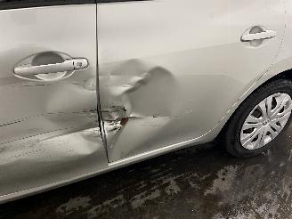 Toyota Auris Auris (E15) Hatchback 1.6 Dual VVT-i 16V (1ZRFE) [91kW]  (03-2007/09-2=
012) picture 12