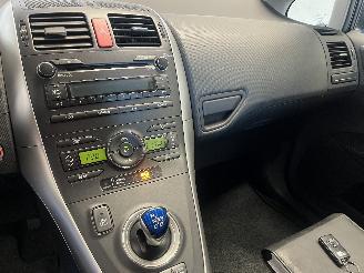 Toyota Auris Auris (E15) Hatchback 1.8 16V HSD Full Hybrid (2ZRFXE) [100kW]  (09-20=
10/09-2012) picture 27
