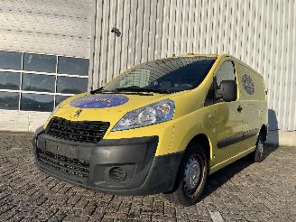 Damaged car Peugeot Expert Expert (V1/VA/VB/VE/VF/VT/VY) Van 1.6 Blue HDi 95 16V (BHV) [70kW]  (0=
4-2016/...) 2016/6