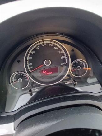 Volkswagen Up! Up! (121) Hatchback 1.0 12V 60 (CHYA) [44kW]  (08-2011/08-2020) picture 2