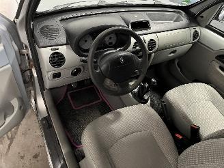 Renault Kangoo Kangoo (KC) MPV 1.6 16V (K4M-752) [70kW]  (06-2001/01-2008) picture 12