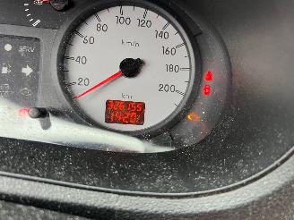 Renault Kangoo Kangoo (KC) MPV 1.6 16V (K4M-752) [70kW]  (06-2001/01-2008) picture 2