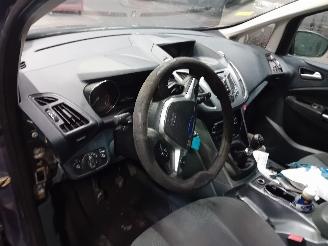 Ford Grand C-Max Grand C-Max (DXA) MPV 1.6 TDCi 16V (T3DA) [70kW]  (12-2010/12-2014) picture 5