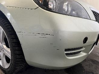 Mazda 2 2 (NB/NC/ND/NE) Hatchback 1.4 16V (FXJA) [58kW]  (04-2003/06-2007) picture 9